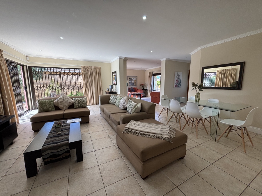 To Let 3 Bedroom Property for Rent in Summerstrand Eastern Cape